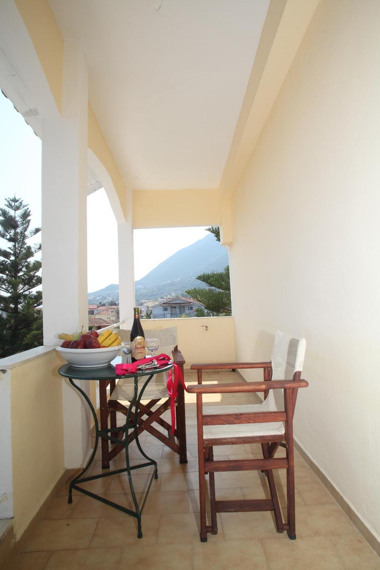 Hotel Pegasos Nikiana Extérieur photo